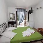 Kefalonia & Hotel 2*