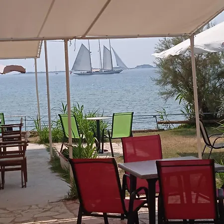 Отель Kefalonia & Ликсури